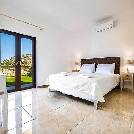Grand Olympia,luxury, Spacious Indoor&outdoor Area Villa Kíssamos